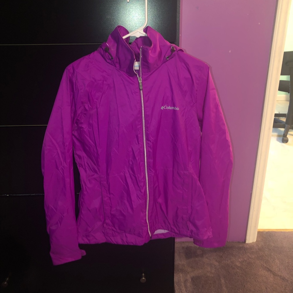 Columbia Rain Jacket light weight Medium SOLD